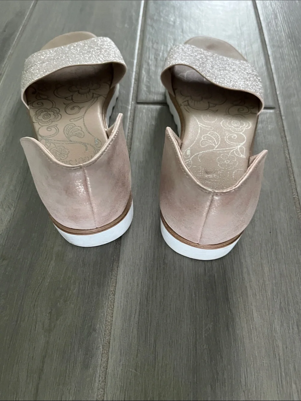Mootsies Tootsies shimmering Light Pink Elastic Strap Open-Toe Sandals